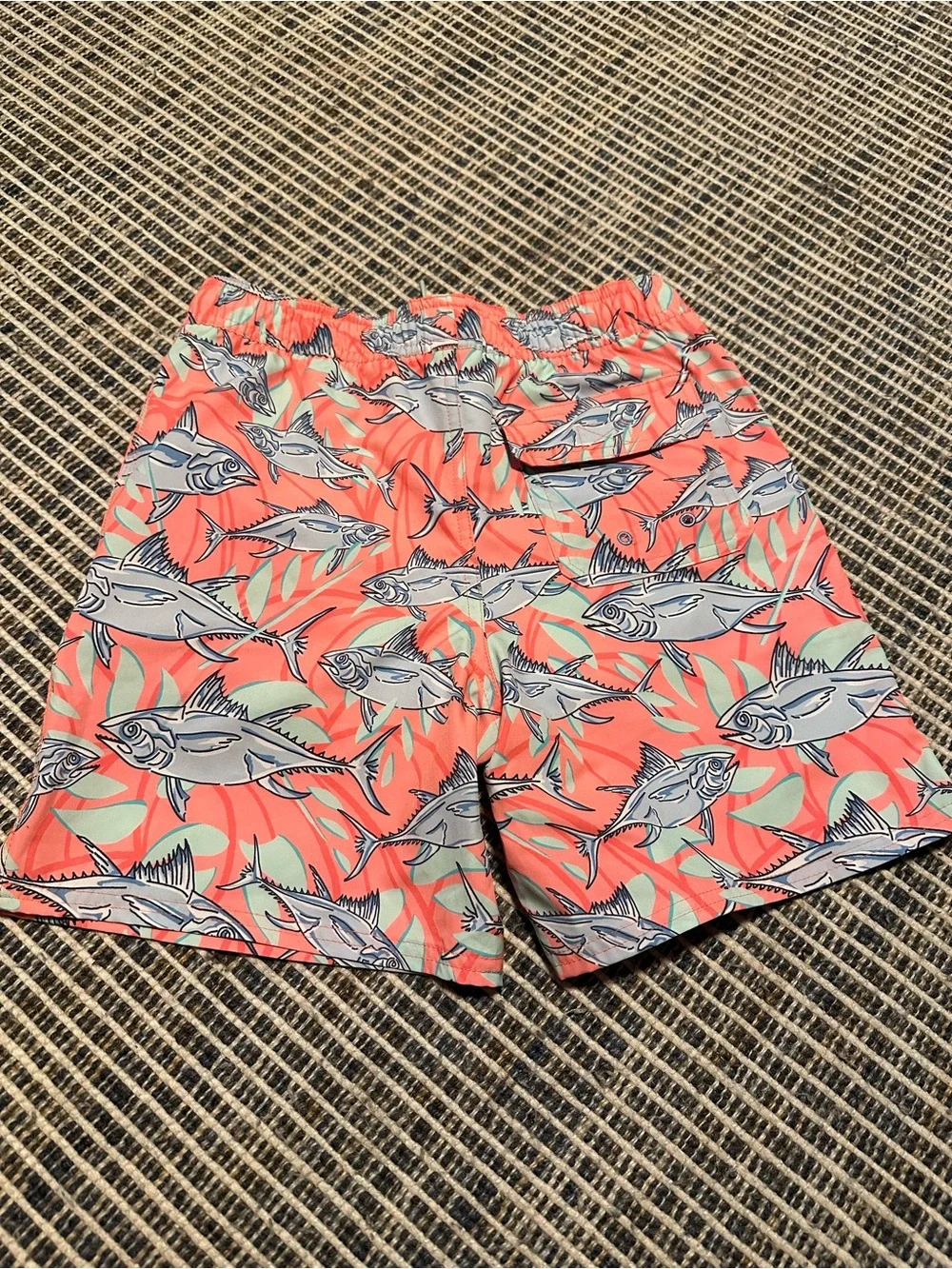 Vineyard Vines Coral Swim Trunks with Blue Fish Print Medium 12-14yo